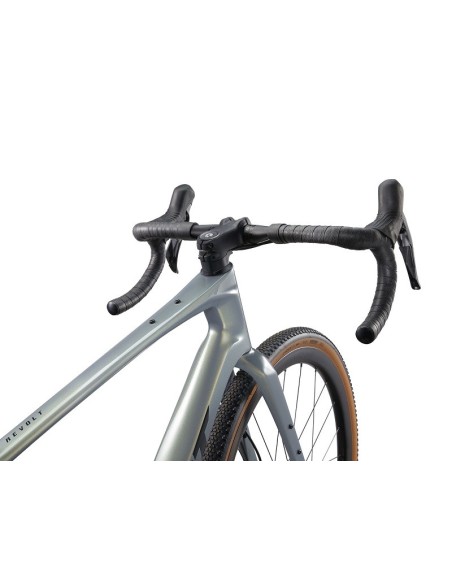 Bicicleta GIANT Revolt Advanced 0